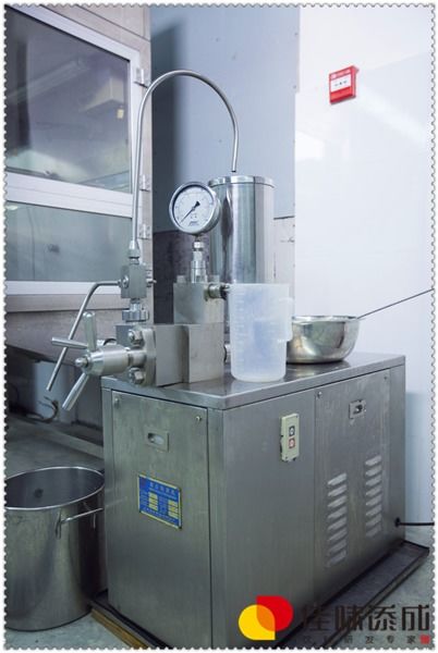 雪蓮果蘆薈復合汁飲料產品的工業生產配方開發